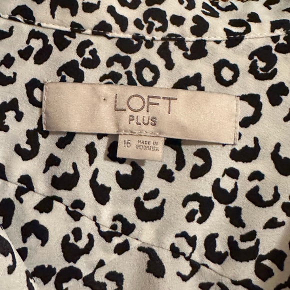 Blouse - Picture 2 of 2